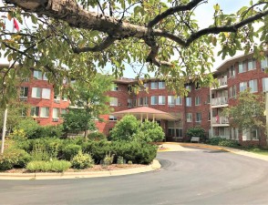 Senior-Friendly Apartments: A Guide to Independent Living for Older Adults in 2025